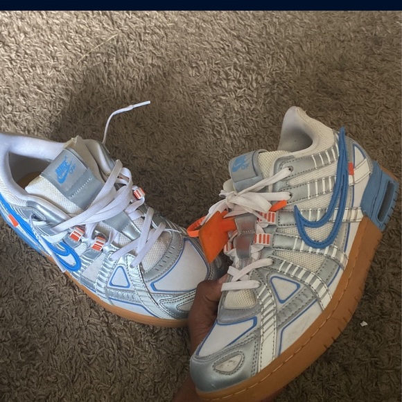 Dunks - Picture 3 of 3